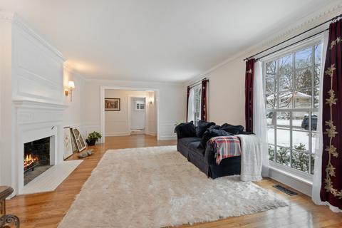 2720 Harrison St, Evanston, IL 60201 photo 5