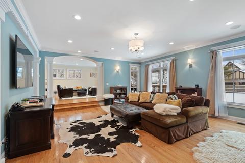2720 Harrison St, Evanston, IL 60201 photo 12