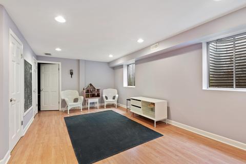 2720 Harrison St, Evanston, IL 60201 photo 25