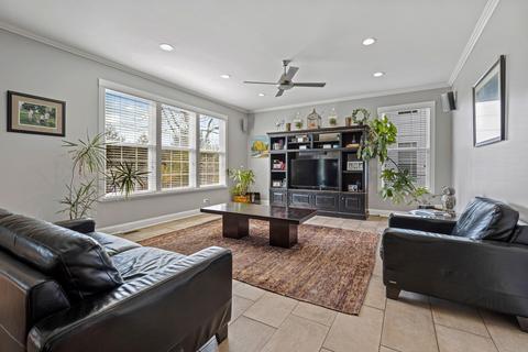 1012 Balmoral Ln, Elgin, IL 60120 photo 3