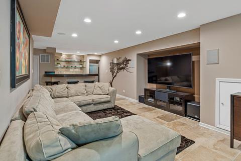 1012 Balmoral Ln, Elgin, IL 60120 photo 5