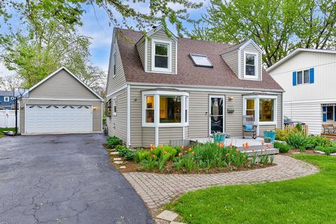 1927 Evergreen St, Wheaton, IL 60187 photo 1