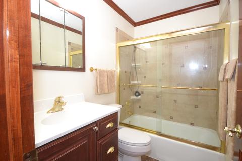 325 S Gale St, Elgin, IL 60123 photo 13