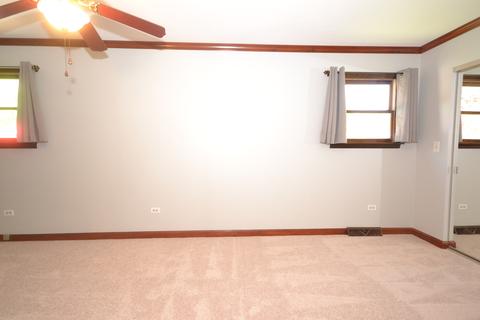 325 S Gale St, Elgin, IL 60123 photo 8