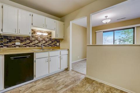 1020 Ferndale Ct #C2, Wheeling, IL 60090 photo 10