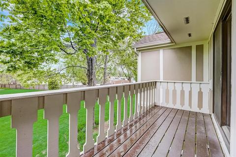 1020 Ferndale Ct #C2, Wheeling, IL 60090 photo 7