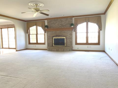 37 W042 Hopps Rd, Elgin, IL 60124 photo 12
