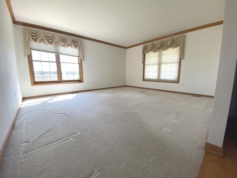 37 W042 Hopps Rd, Elgin, IL 60124 photo 5