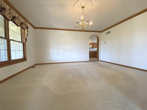 37 W042 Hopps Rd, Elgin, IL 60124 photo 4