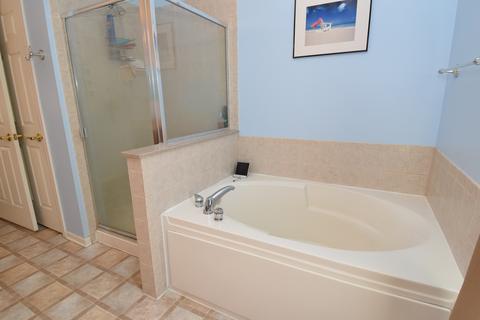 124 Summit Dr, Gilberts, IL 60136 photo 11
