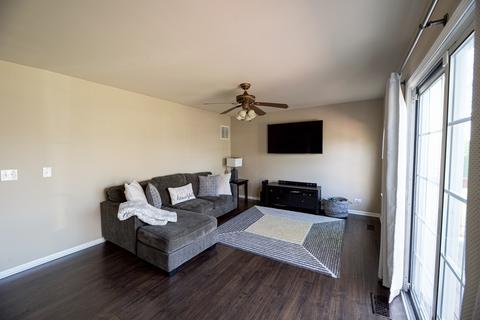 6228 Eagle Ridge Dr, Gurnee, IL 60031 photo 5