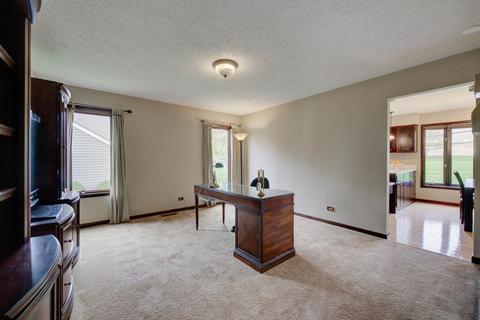 2485 Lakeside Dr, Aurora, IL 60504 photo 6