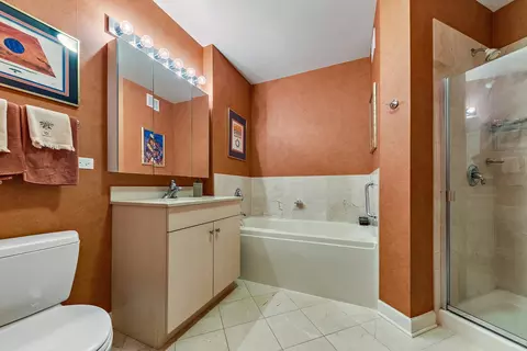 420 E Waterside Dr #2902, Chicago, IL 60601 photo 12