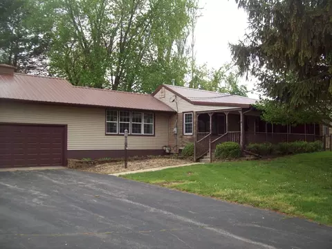 505 W North St, Walnut, IL 61376 photo 2