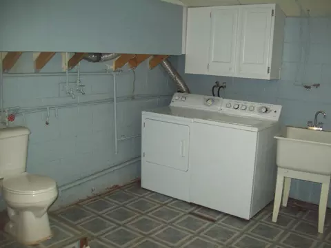 505 W North St, Walnut, IL 61376 photo 17