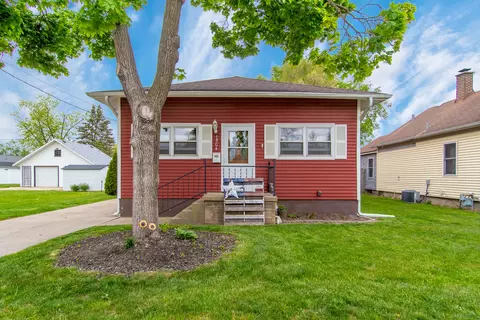 1304 Huron St, Ottawa, IL 61350 photo 2