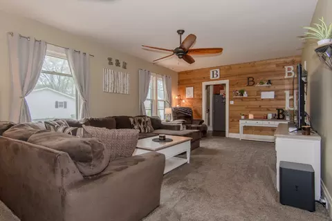 1304 Huron St, Ottawa, IL 61350 photo 3