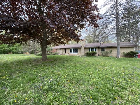88 Gromer Rd, Elgin, IL 60120 photo 1