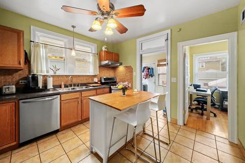 6920 S Artesian Ave, Chicago, IL 60629 photo 12