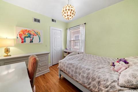 6920 S Artesian Ave, Chicago, IL 60629 photo 15