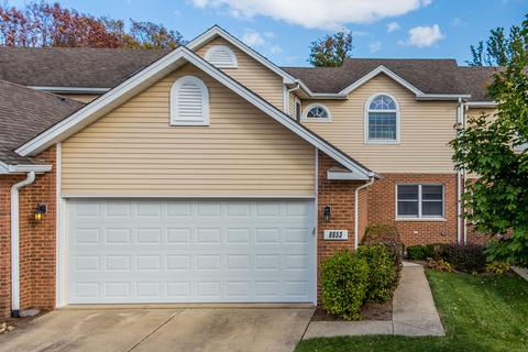 8653 Pearson Dr, Darien, IL 60561 photo 1