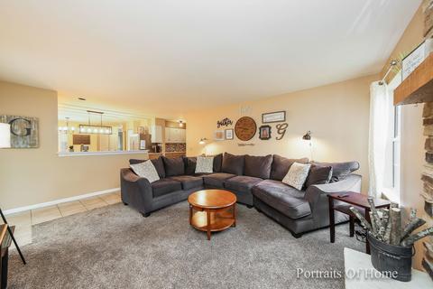 21 Tamarack Ct, Cary, IL 60013 photo 6