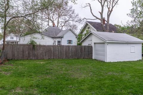 1205 S Main St, Bloomington, IL 61701 photo 26