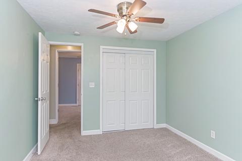 1205 S Main St, Bloomington, IL 61701 photo 17