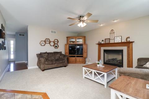 2 Cashmere Ct, Bloomington, IL 61705 photo 17