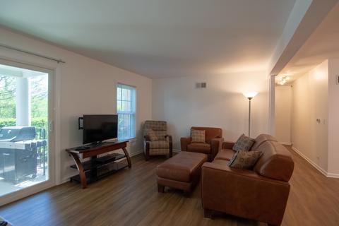 563 Shorely Dr #102, Barrington, IL 60010 photo 5