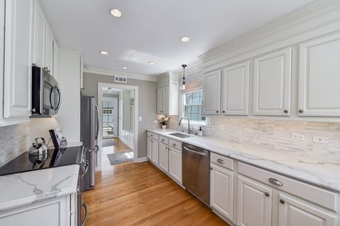 303 S Summit St S, Wheaton, IL 60187 photo 10