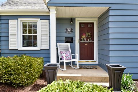 303 S Summit St S, Wheaton, IL 60187 photo 3