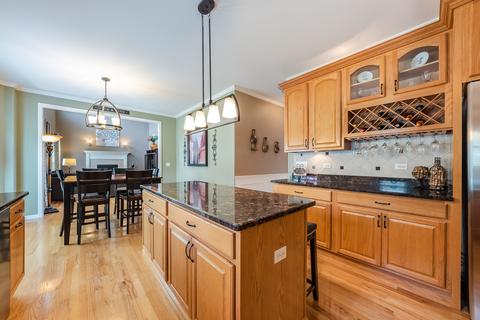 12836 Skyline Dr, Plainfield, IL 60585 photo 10