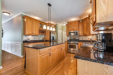 12836 Skyline Dr, Plainfield, IL 60585 photo 9