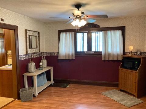 214 E Hamilton Ave, Watseka, IL 60970 photo 9