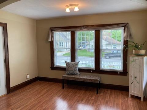 214 E Hamilton Ave, Watseka, IL 60970 photo 4
