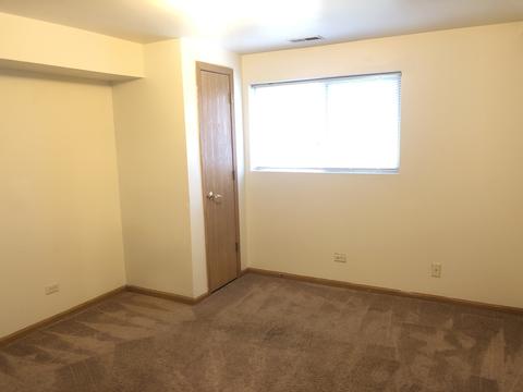 823 Park Bluff Cir, Elgin, IL 60120 photo 10