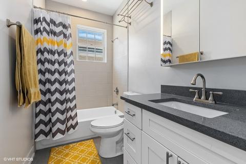 1143 E 46th St, Chicago, IL 60653 photo 16