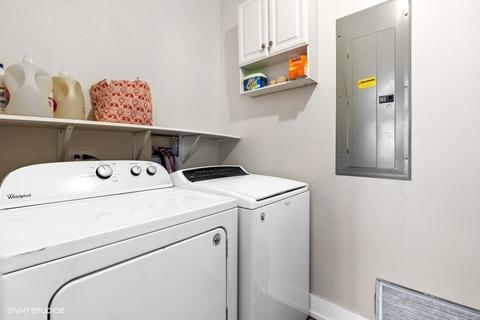 1143 E 46th St, Chicago, IL 60653 photo 17