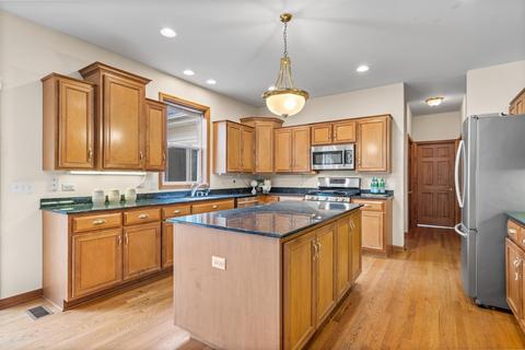 1918 Stoddard Ave, Wheaton, IL 60187 photo 5