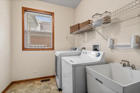 1918 Stoddard Ave, Wheaton, IL 60187 photo 24