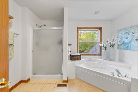 1918 Stoddard Ave, Wheaton, IL 60187 photo 16