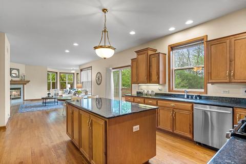 1918 Stoddard Ave, Wheaton, IL 60187 photo 6