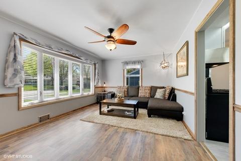3602 Fremont St, Rolling Meadows, IL 60008 photo 3