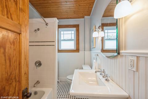 202 King William St, East Dundee, IL 60118 photo 10