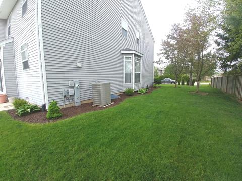 861 Suncrest Dr, Aurora, IL 60506 photo 32