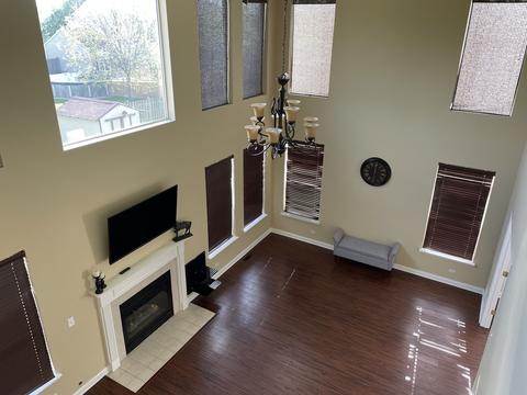 861 Suncrest Dr, Aurora, IL 60506 photo 9