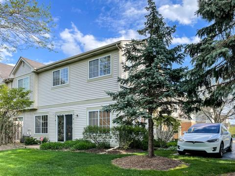 2272 Vanderbilt Dr, Geneva, IL 60134 photo 2