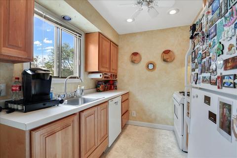 1405 E Vernon Ave #30, Normal, IL 61761 photo 7