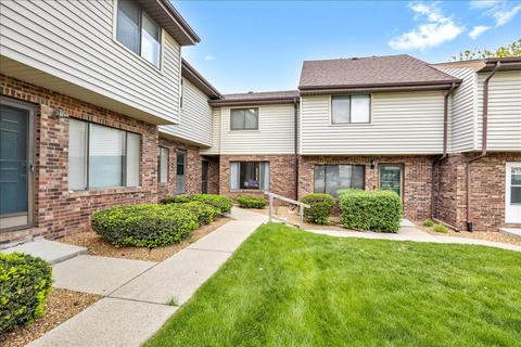 1405 E Vernon Ave #30, Normal, IL 61761 photo 2